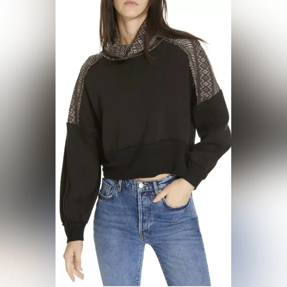 We The Free - At The Lodge Turtleneck Pullover Sweater Dark Combo - Picture 1 of 4